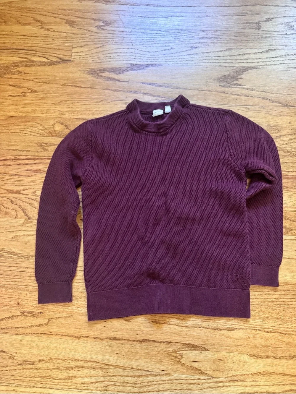 GAP textured knit